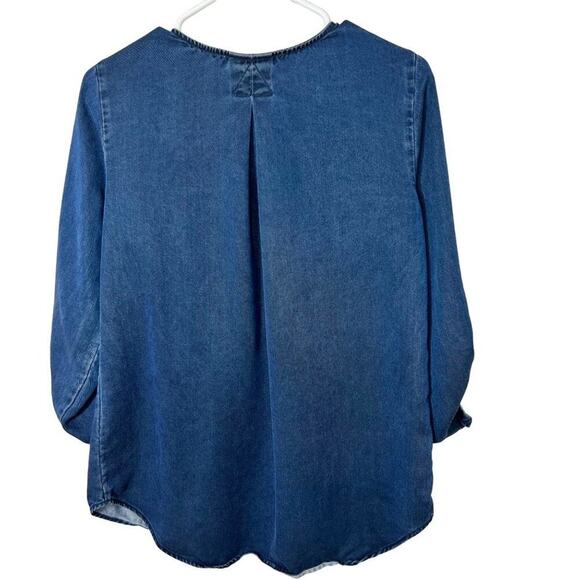 SOFT SURROUNDINGS Fairmont Denim Blue V-Neck Roll Tab Sleeves Top Sz XS‎ - Picture 4 of 5